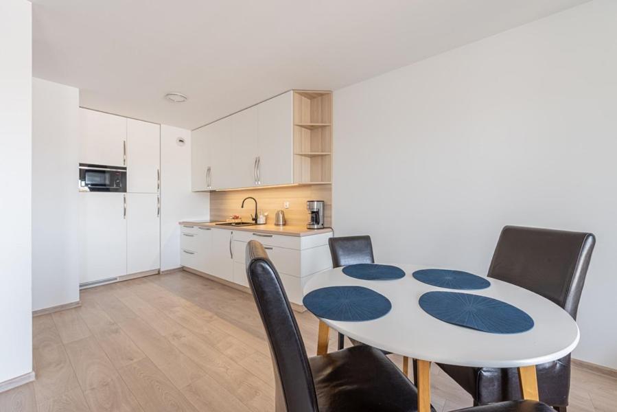 Horyzont Apartamenty - Kapitanski Mostek- Blisko Portu- Sniadania Kołobrzeg Kültér fotó
