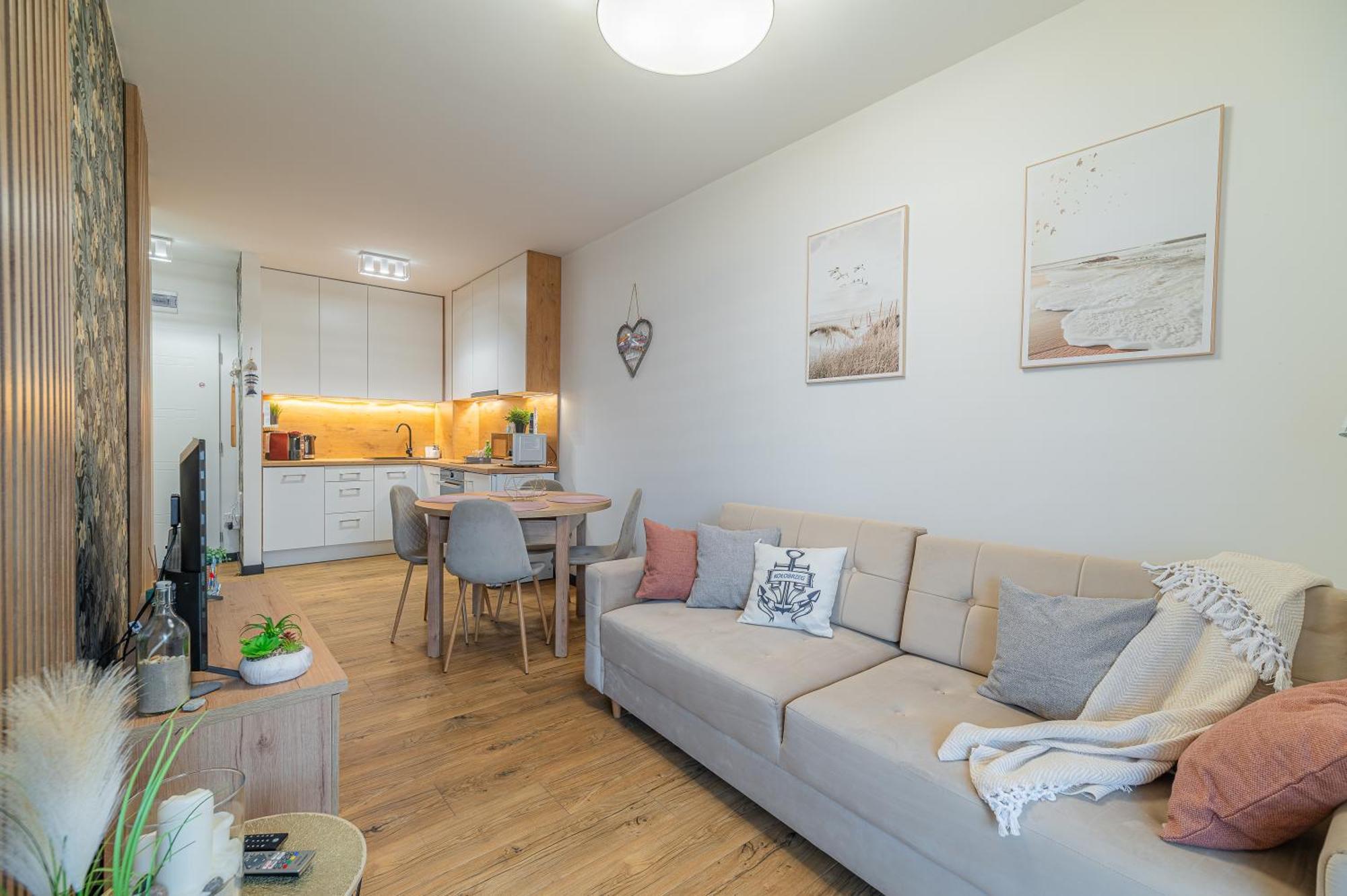Horyzont Apartamenty - Kapitanski Mostek- Blisko Portu- Sniadania Kołobrzeg Kültér fotó