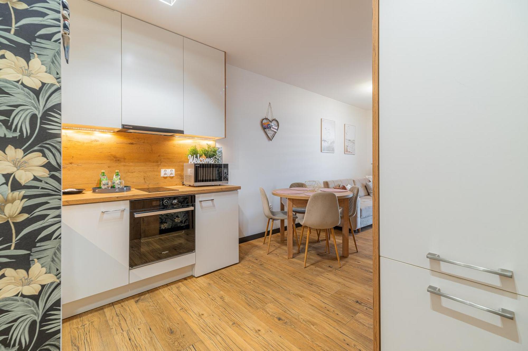 Horyzont Apartamenty - Kapitanski Mostek- Blisko Portu- Sniadania Kołobrzeg Kültér fotó