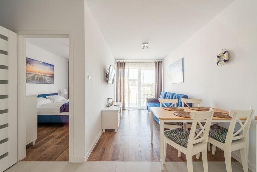 Horyzont Apartamenty - Kapitanski Mostek- Blisko Portu- Sniadania Kołobrzeg Kültér fotó